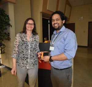 Gourav Roy Choudhury receiving award