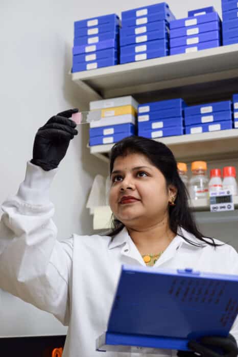 Bindu Singh in the lab