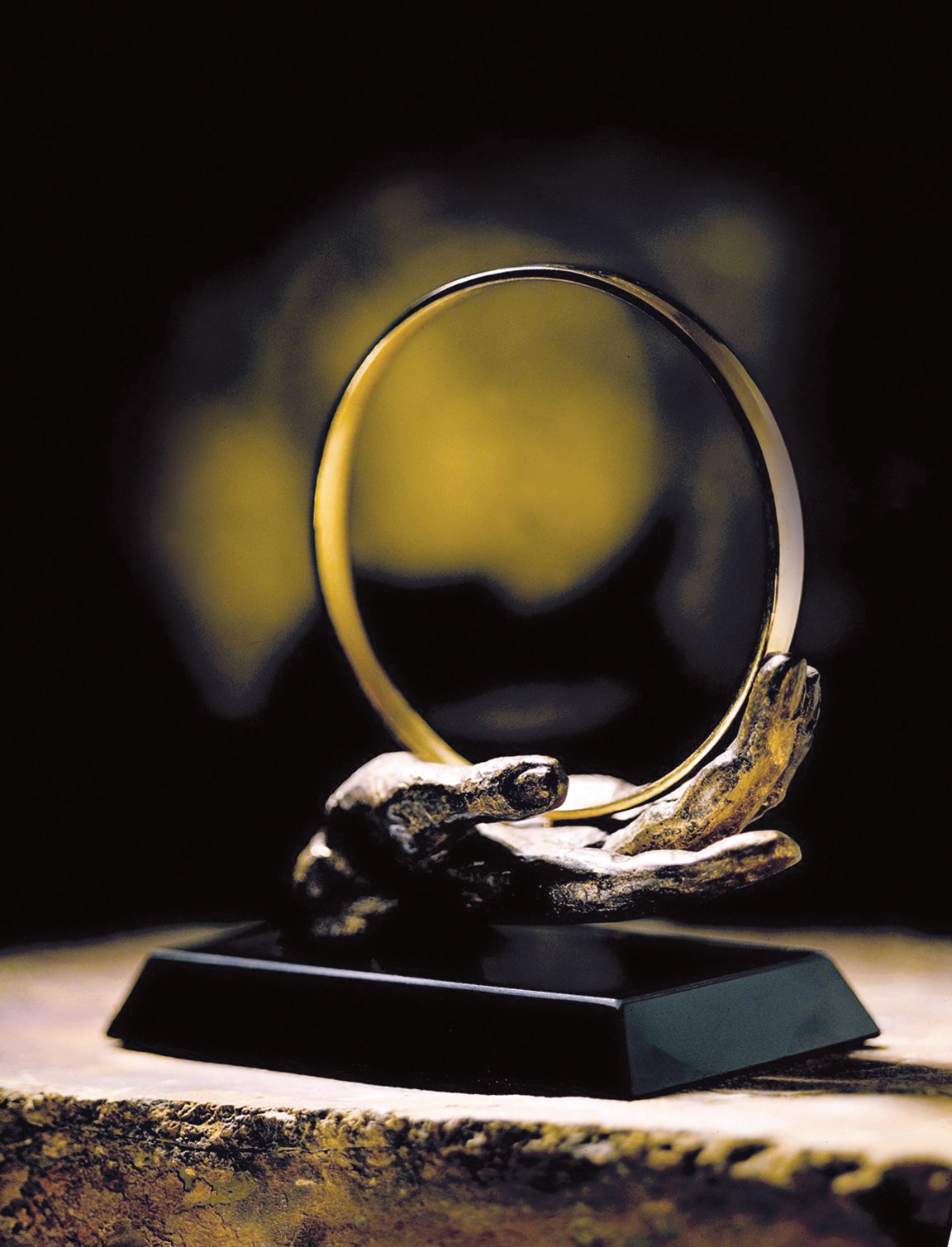 Golden Circle statue